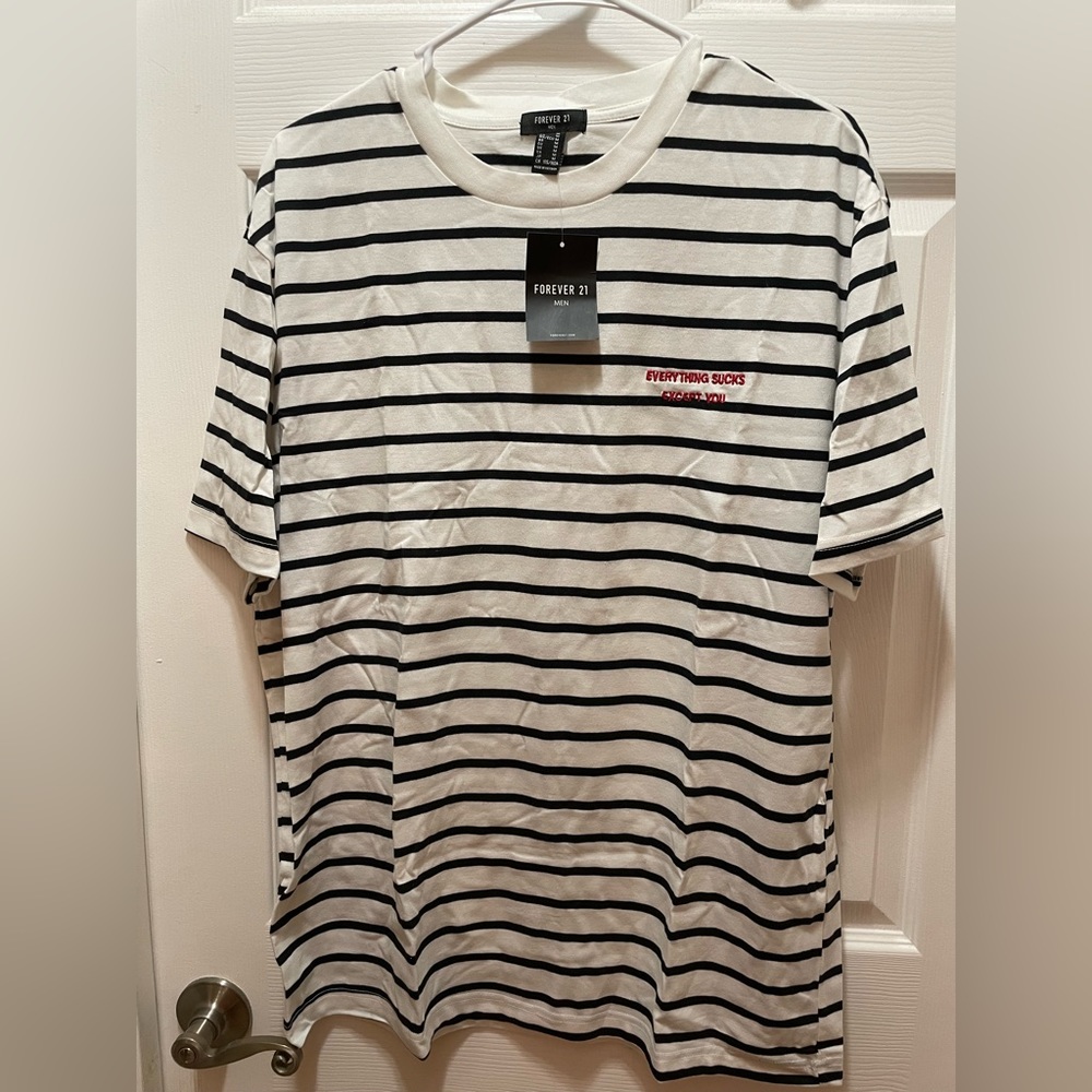 NWT Forever 21 T-shirt